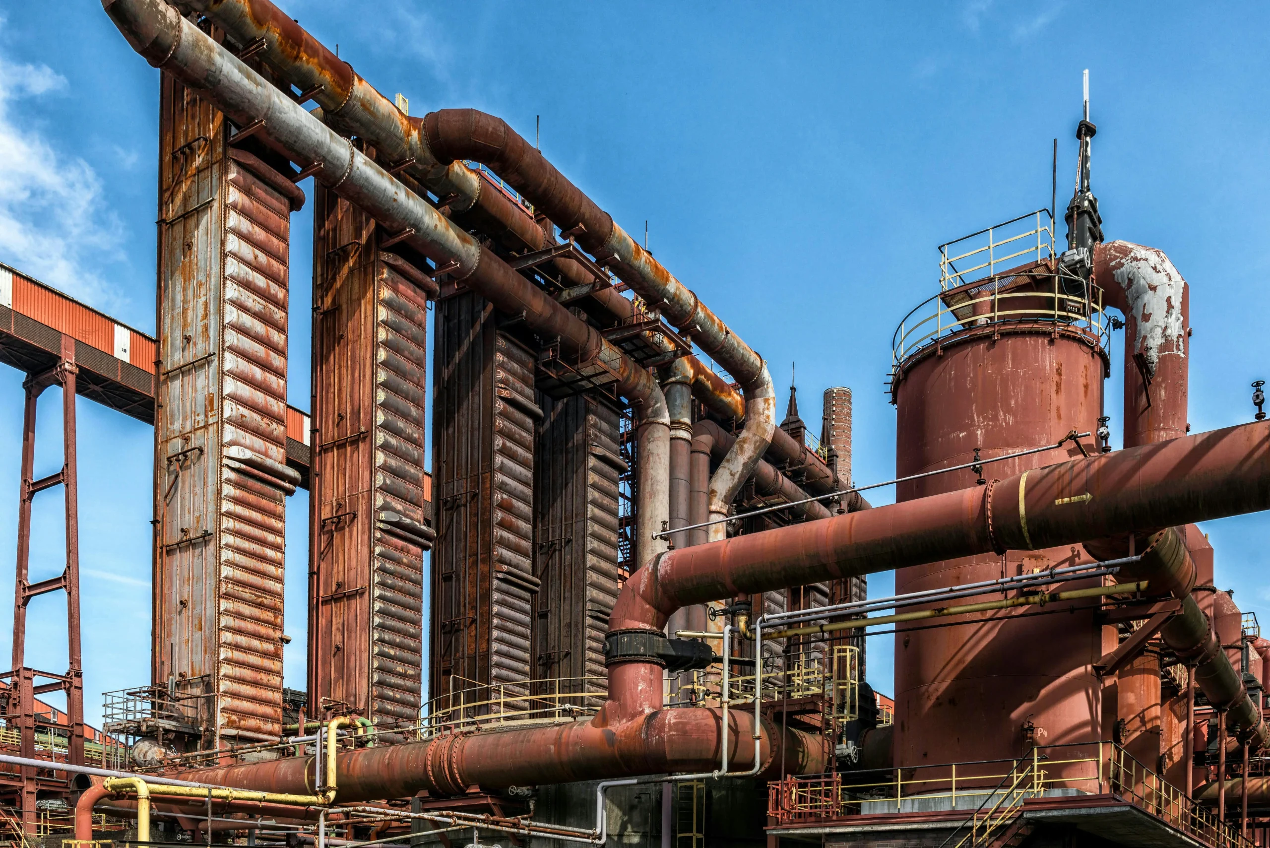 DIGITAL FUEL MANAGEMENT SYSTEM UNTUK OPERASI TAMBANG