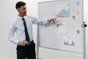 Business Etiquette dan International Protocol sebagai Kunci Profesionalisme di Dunia Kerja Global